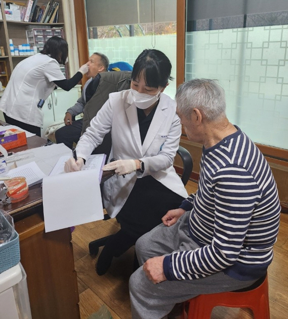 ▲ 하남시 '찾아가는 구강관리, 장애인 치아 튼튼 사업' 운영 모습.