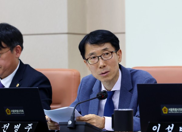 ▲ 서울시의회 전병주 의원 질의 모습.