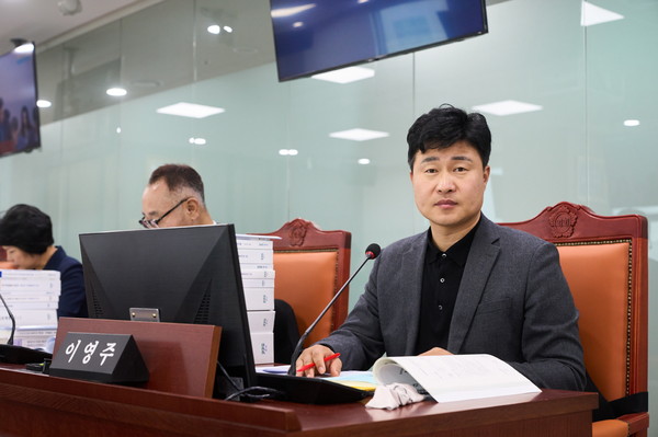 ▲ 경기도교육청예산결산특별위원회 전담 대변인 이영주 의원.