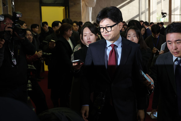 ▲ 비상의원총회 참석하는 한동훈 대표. /뉴시스
