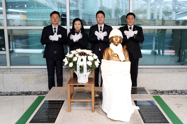 ▲ ‘도의회 평화의 소녀상 건립 6주년 추모식’ 모습.