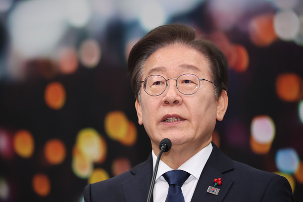 ▲ 이재명 더불어민주당 대표가 15일 서울 여의도 국회에서 기자간담회를 열고 발언하고 있다. /뉴시스
