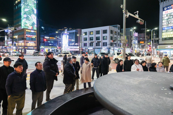▲ 김경희 이천시장과 젊은 기업인 모임 이천시티투어 진행 모습.