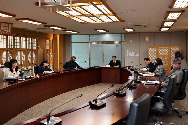 ▲ 인천 동구 교육지원센터 조성 설계용역 중간보고회 개최 모습.
