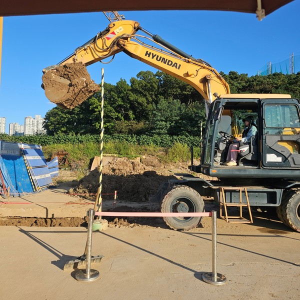 ▲ 중장비 자격증 교육 진행 모습.