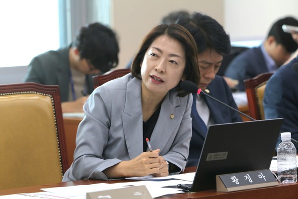 ▲ 황정아 더불어민주당 의원. (사진=황정아 의원실 제공) /뉴시스