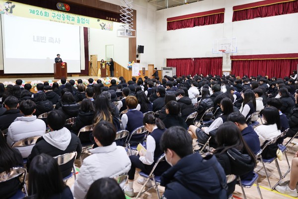 ▲ 도성훈 인천광역시교육감 졸업식 참석 모습.