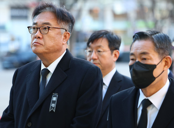 ▲ 합봉분향소 찾은 정진석-신원식. /뉴시스