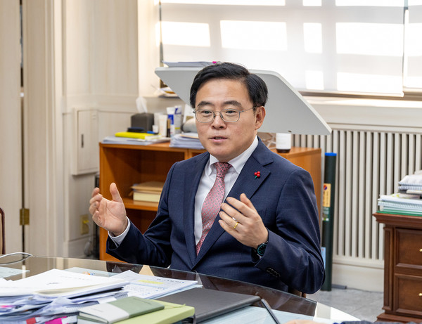▲ 진교훈 강서구청장, 간담회 인터뷰.