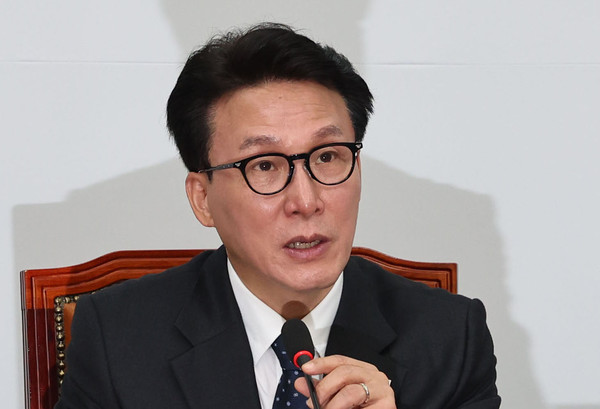 ▲ 내란극복·국정안정특위 주재하는 김민석 위원장. /뉴시스