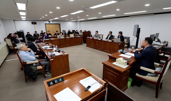 ▲ 계양구의회 '생태도시 실현 위한 릴레이 토론회' 개최 모습.