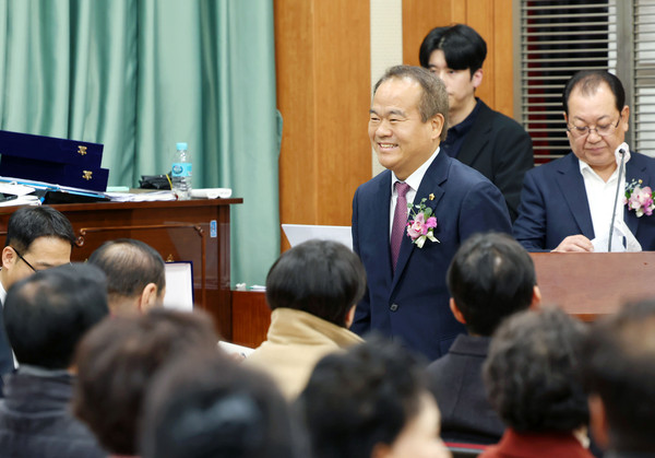 ▲ 성남시의회 이덕수 의장이 23일 성남농협 본점 3층 대회의실에서 개최된 성남농협협동조합 제64기 정기총회에 참석했다.