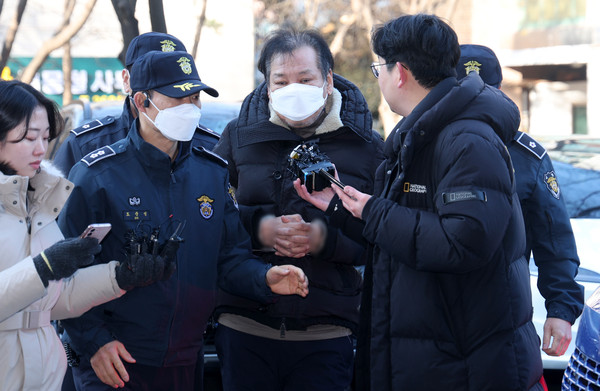 ▲ 건진법사 전성배 씨 영장실질심사 출석 모습. /뉴시스