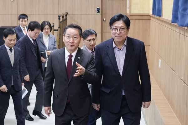 ▲ 인천광역시교육청-인천시청 시정 및 교육정책 공유를 위한 특강 개최.