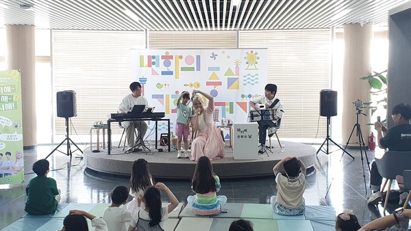 ▲ 북카페 문화의 날 행사 개최 모습.