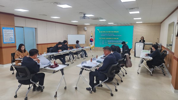 ▲ 안성시 학교급식심의위원회 개최 모습.
