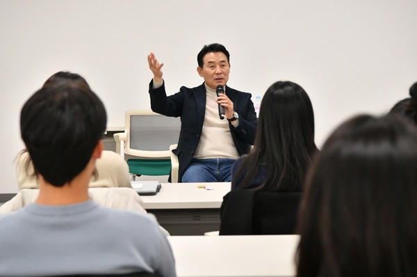▲ 백영현 포천시장이 경기청년 사다리 프로그램 성과공유회서 발언하고 있다.