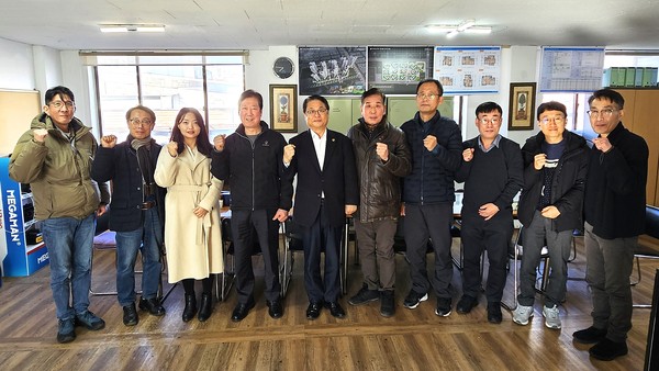▲ 인천시의회 건교위, 주안 2·4동 재정비촉진지구 현장간담회 개최 모습.