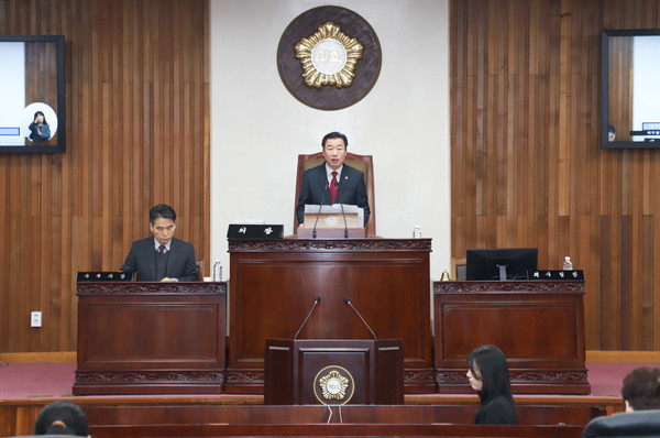 ▲ 여주시의회 제73회 임시회 개회 모습.