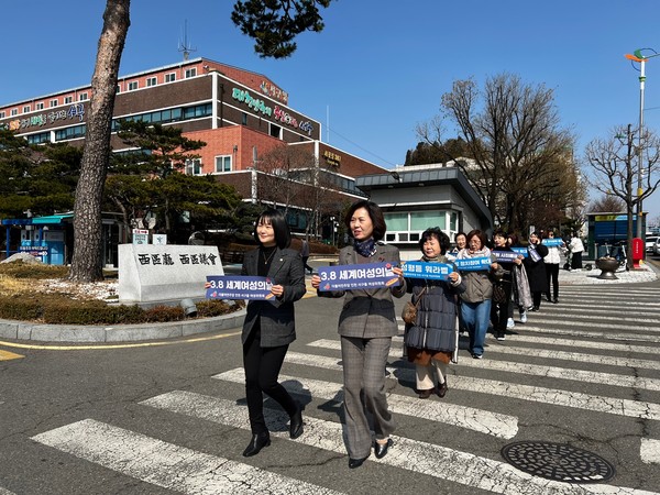 ▲ 세계 여성의 날 행사에 참석한 김원진 의원.
