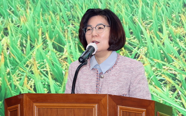 ▲ 김보라 안성시장이 '기후변화 대응 수찬미 재배기술 교육'에 참석해 인사말을 하고 있다.