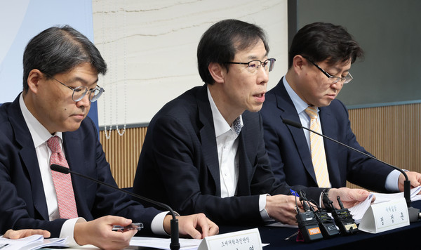 ▲ 유산취득세 주요 내용 설명하는 정정훈 세제실장. /뉴시스