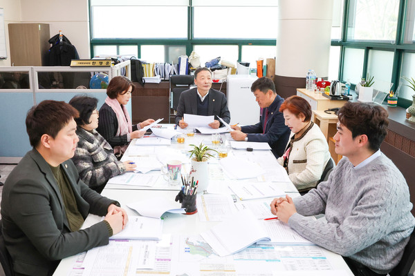 ▲ 안산시의회 기획행정위원회 간담회 개최 모습.