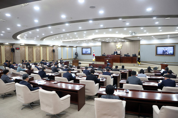 ▲ 수원특례시의회 제391회 제1차 본회의 모습.
