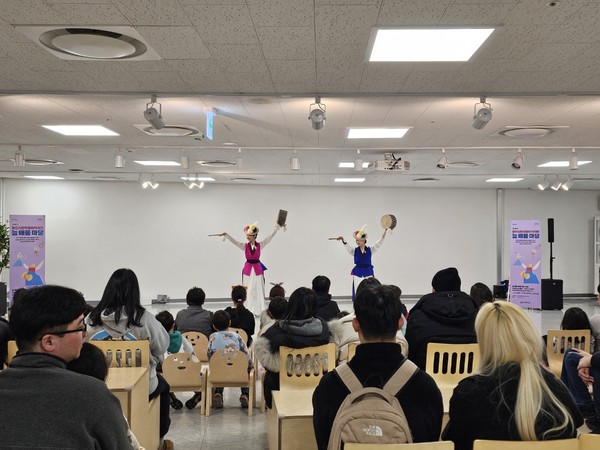 ▲ 용인시민무용아카데미 하루배움마당 얼쑤탈춤이좋아 운영 모습.