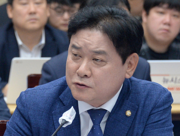 ▲ 발언하는 운종군 의원. /뉴시스
