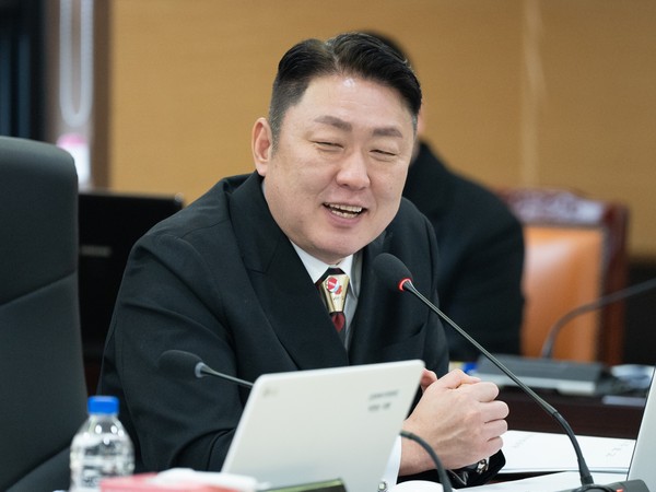 ▲ 인천시의회 소속 신충식 의원. (사진=시의회 제공).