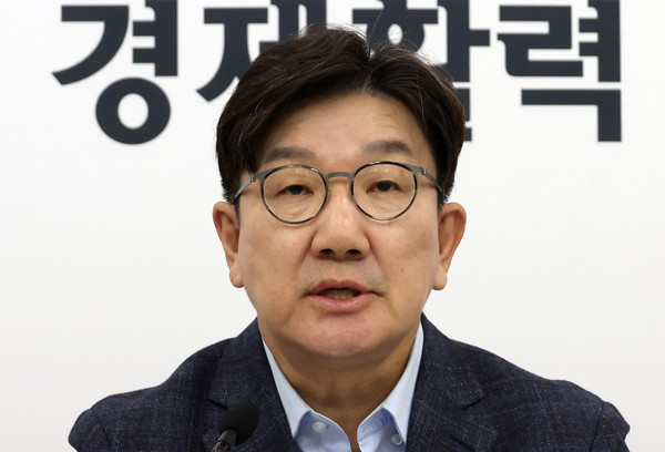 ▲ 현안 기자간담회하는 권성동 원내대표. /뉴시스