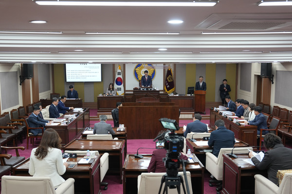 ▲ 포천시의회 제185회 임시회 제1차 본회의 개최 모습.