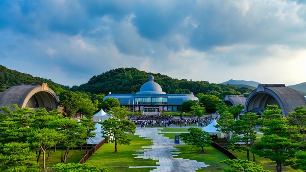 ▲ 오르:빛 워터 파고다.