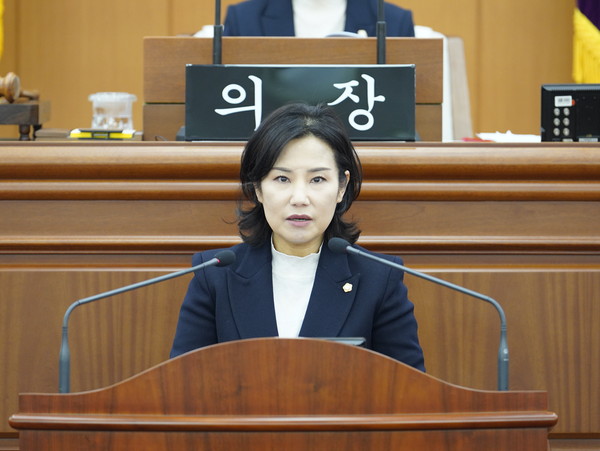 ▲ 5분 자유발언을 하고 있는 김수진 의원.