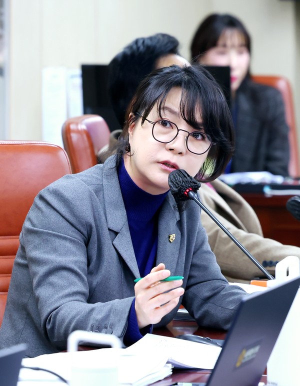 ▲ 김혜영 의원 질의 모습.