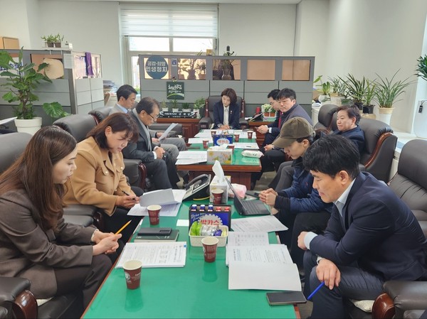 ▲ 부천시의회 재정문화위원회 출자·출연기관 재정 효율화 추진상황 집중 점검 실시 모습.