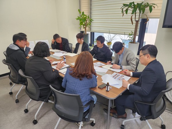 ▲ 부개4구역 재개발로 인한 불편 민원 해소 간담회 개최 모습.