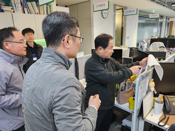 ▲ 산불 대응 지시하는 주광덕 남양주시장.