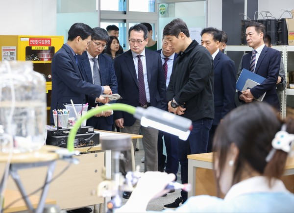 ▲ 인천광역시교육청, 기능경기대회 참가 학생 격려 모습.