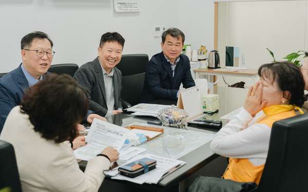 ▲ 서대문구의회와 대한적십자사 관계자들이 헌혈 장려 방안을 모색하고 있다.