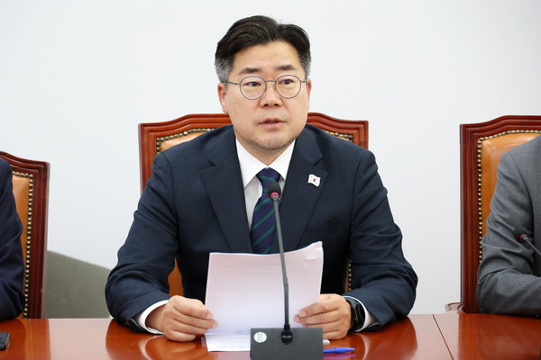 ▲ 발언하는 박찬대 당대표 직무대행 겸 원내대표. /뉴시스