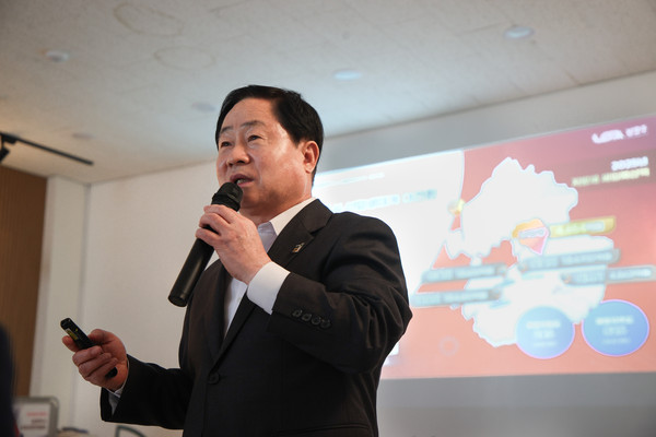 ▲ 주광덕 남양주시장이 '2025년 제1차 슈퍼성장위원회 정기회의'서 인사말을 하고 있다.