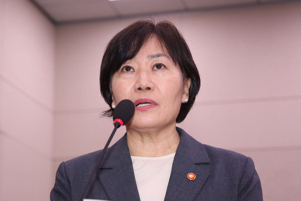 ▲ 산불 피해 관련 현안보고 하는 송미령 농식품부 장관. /뉴시스