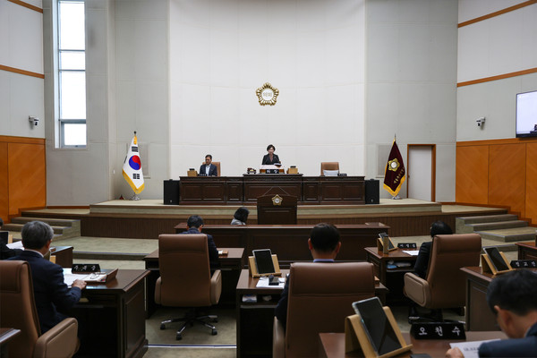 ▲ 제1차 본회의 모습.