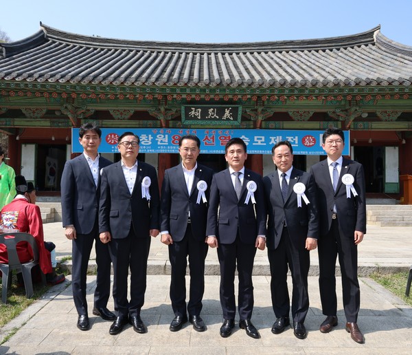 ▲ (왼쪽부터) 권두성, 오천진, 김형원, 김성철, 김송환, 백준석 의원.