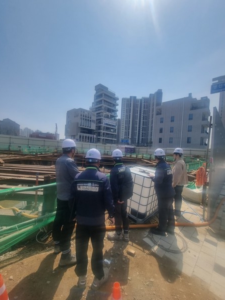 ▲ 평택시 공사현장 안전 민관 합동점검 실시 모습.