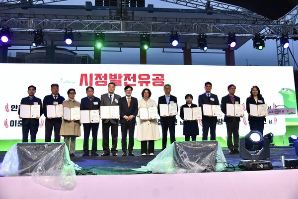 ▲ 제27회 김포시민의 날 기념행사 개최 모습.