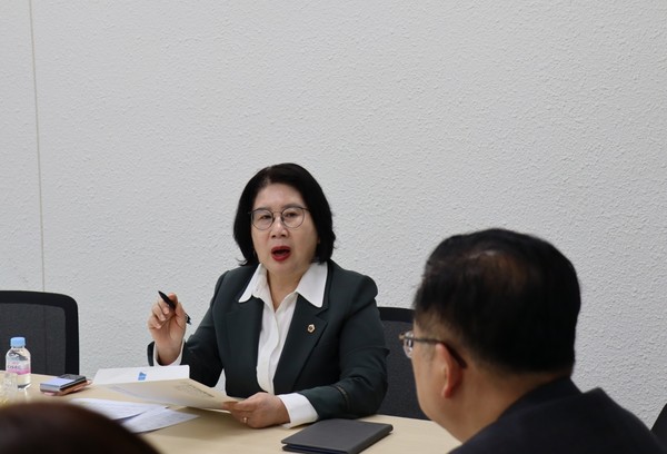 ▲ 이서영 의원, 학교 안전 강화를 위한 학교 복도 CCTV 설치 확충 정담회 개최 모습.