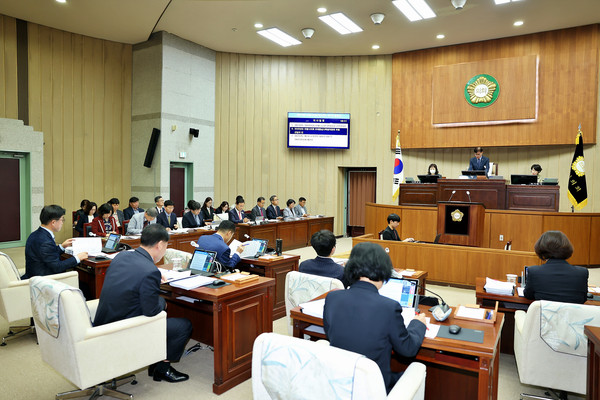 ▲ 의왕시의회 제310회 임시회 제1차 본회의 전경.